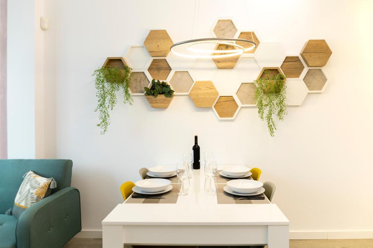 אמפוריבראבה Sylvia 1M - Precioso Apartamento En Primera Linea De Mar - Centrico - Playa - Wifi מראה חיצוני תמונה