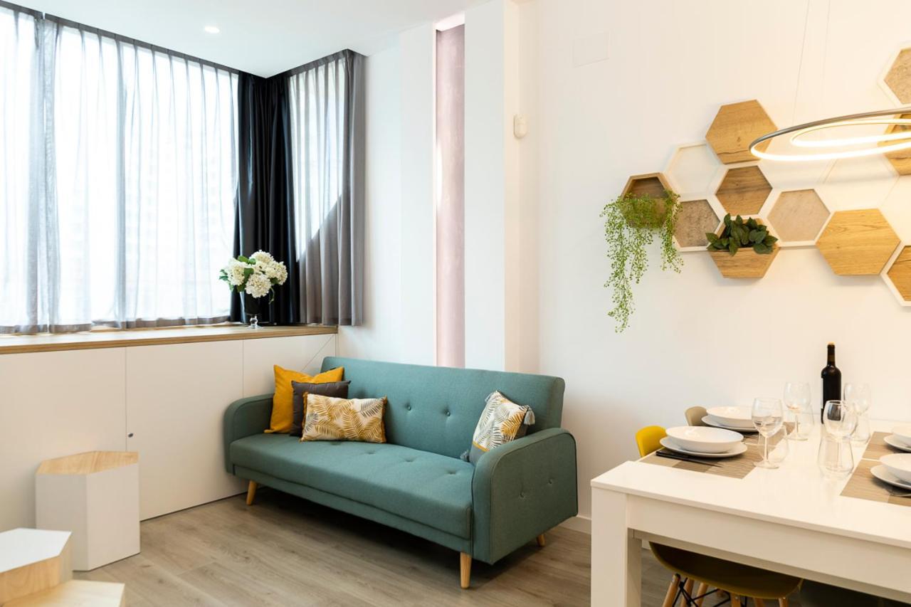 אמפוריבראבה Sylvia 1M - Precioso Apartamento En Primera Linea De Mar - Centrico - Playa - Wifi מראה חיצוני תמונה
